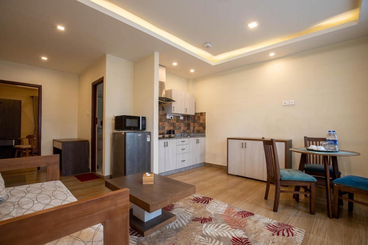Sarovar Residency Serviced Apartment Hotel Jawlakhel Экстерьер фото